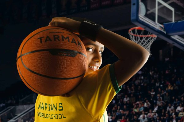 Quels sont les exercices de mobilité recommandés pour les basketteurs avant un match?